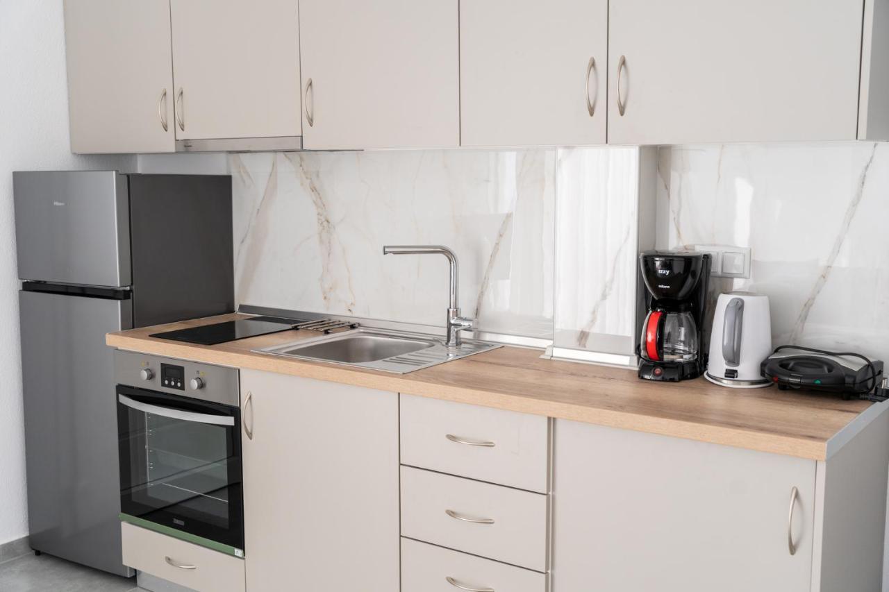 Dionysos Residential Complex Apartment โอฟรีนีออน ภายนอก รูปภาพ
